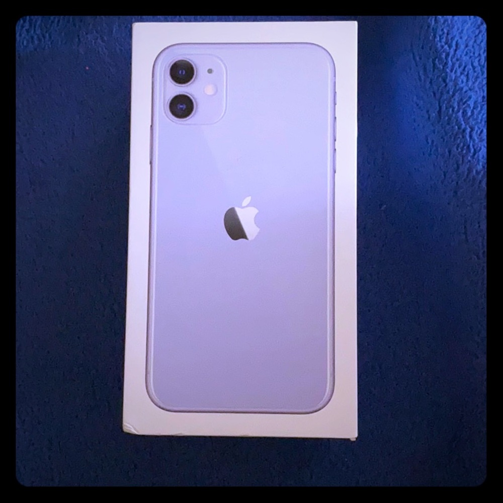 Apple Iphone (Purple) BOX